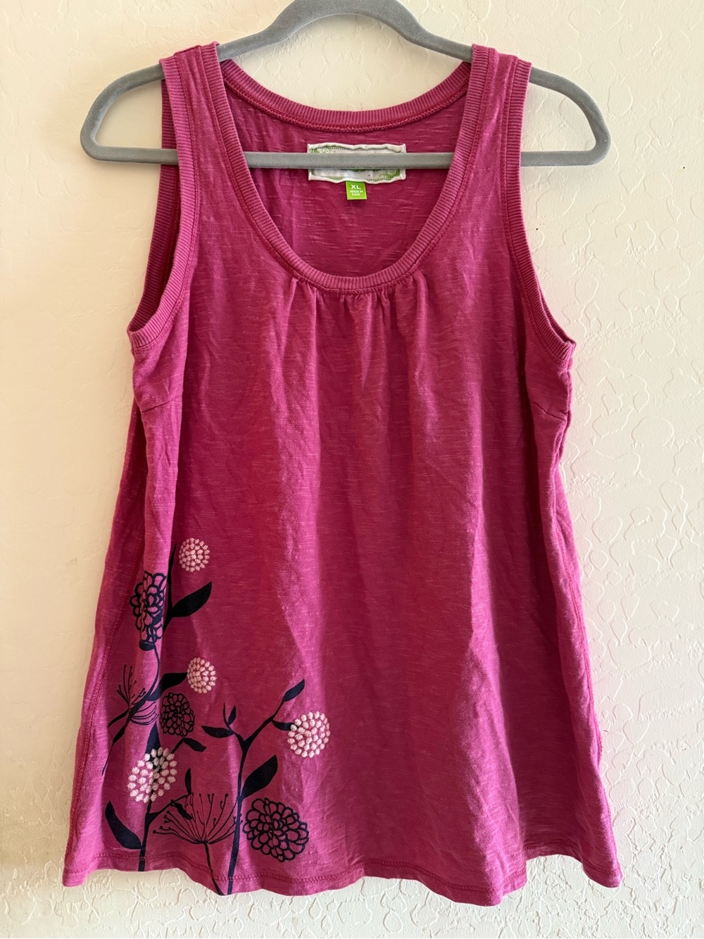 Cariloha, XL, pink tank top made from bamboo & cotton with crochet detail
